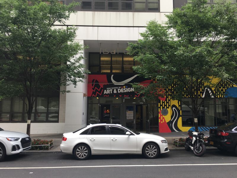 Datei:High School of Art and Design.JPG